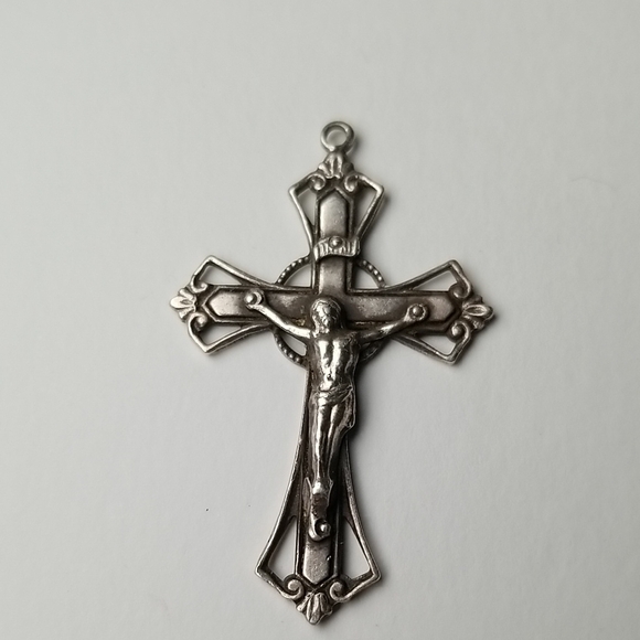 Sterling Jewelry - Sterling Crucific pendant